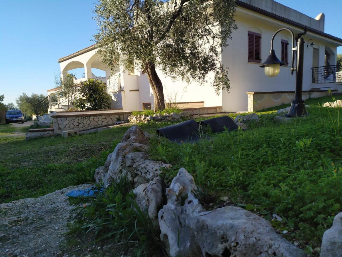Casa Vacanze Rinaldi Mattinata Bagian luar foto