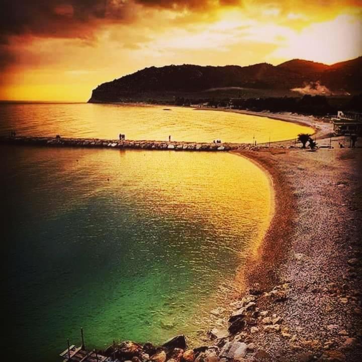Casa Vacanze Rinaldi Mattinata Bagian luar foto