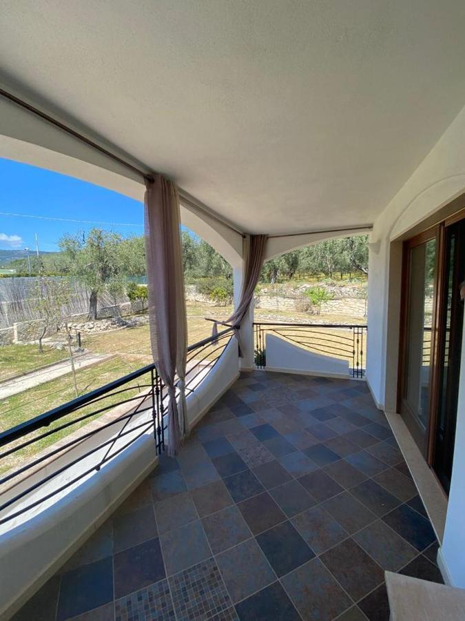 Casa Vacanze Rinaldi Mattinata Bagian luar foto