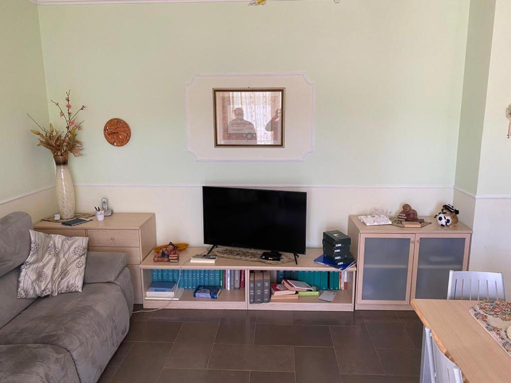 Casa Vacanze Rinaldi Mattinata Bagian luar foto